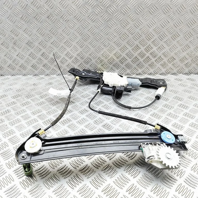 Front door electric window regulator C27694102