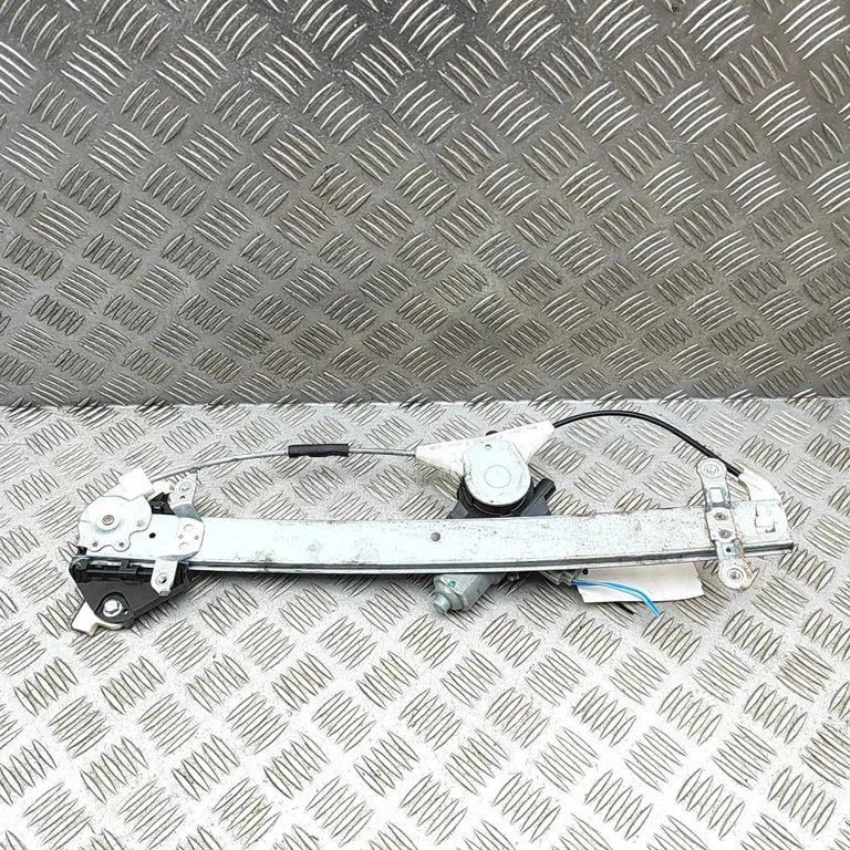 Front door electric window regulator 61041AL030