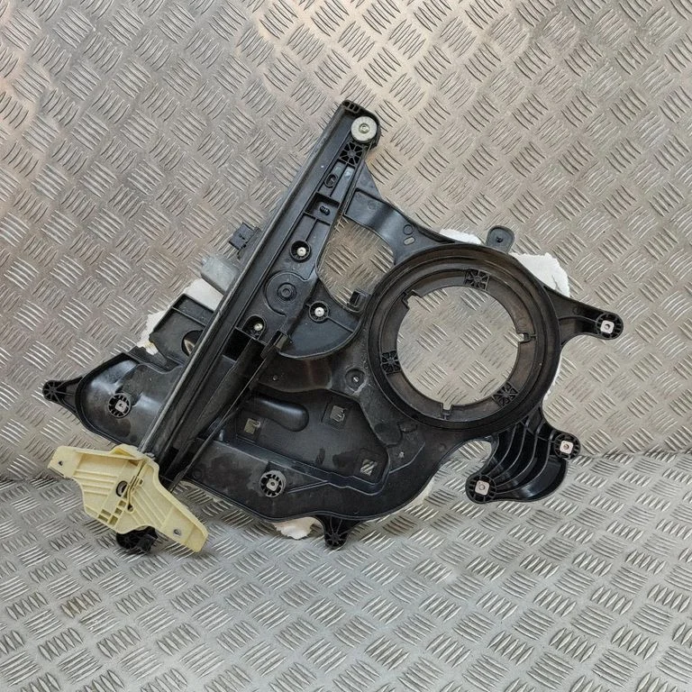 El. loga pacēlāja mehānisms bez motoriņa 0130824267