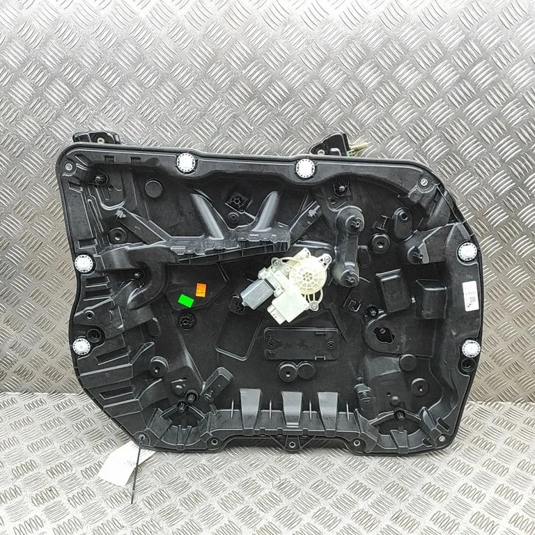 Podnośnik szyby przedniej bez silniczka – BMW X5M G05 F95 (2019-)