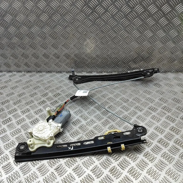 Front door electric window regulator A62128110