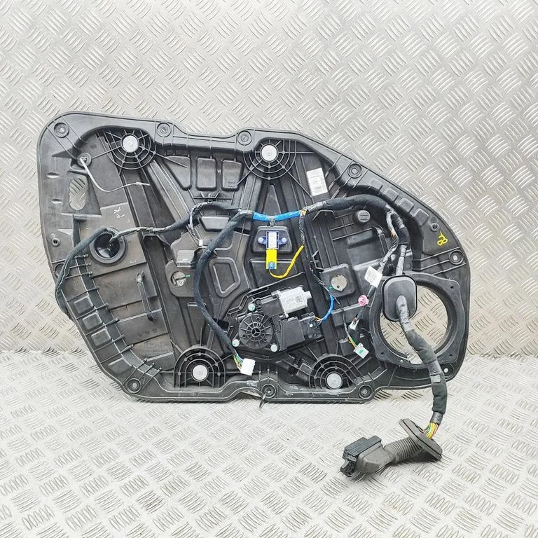 El. loga pacēlāja mehānisms bez motoriņa 82450D4000