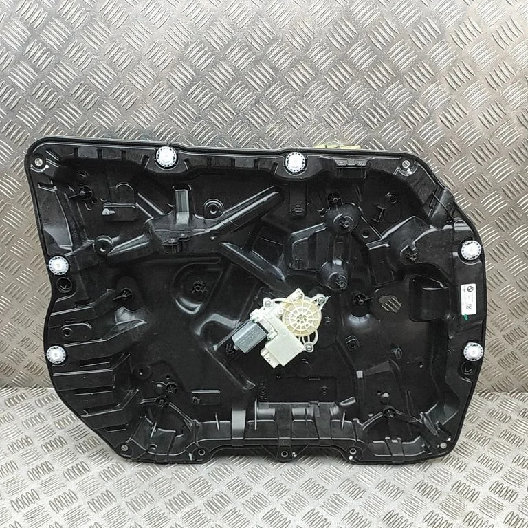 Podnośnik szyby przedniej bez silniczka – BMW X6 G06 (2019-)