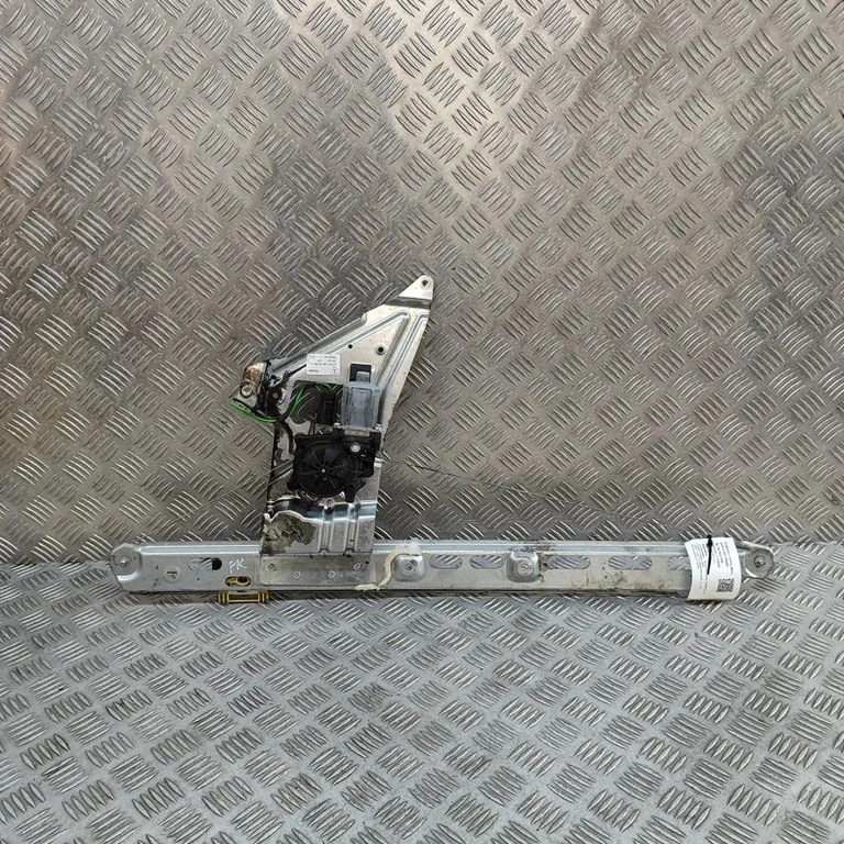 Front door electric window regulator A9107201000