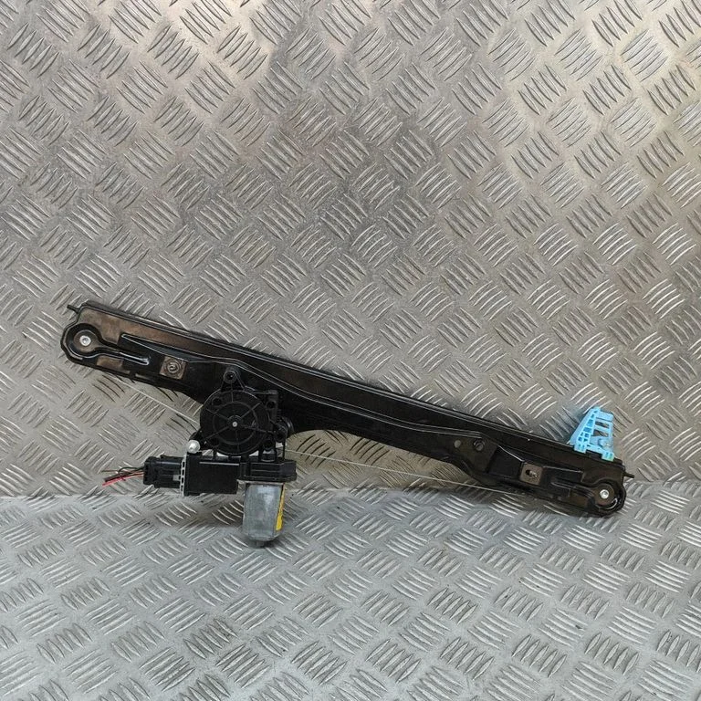 Front door electric window regulator 51810880