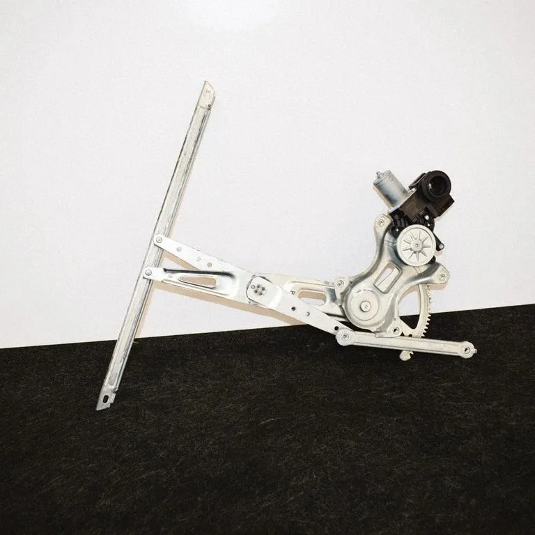 Front door electric window regulator – Toyota Prius (XW50) (2015-2023)
