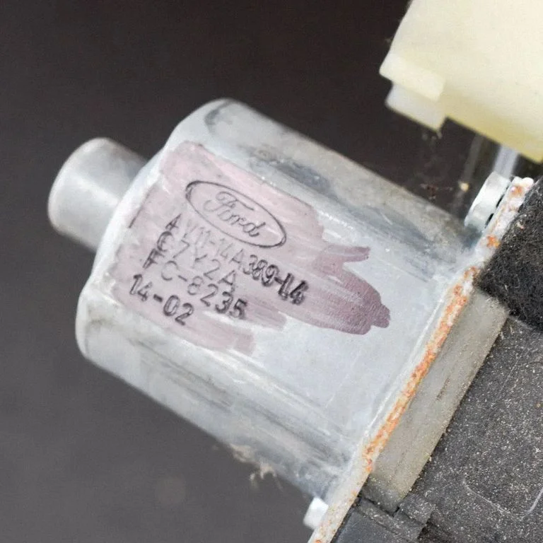 Esiukse elektriline aknatõstuk (ilma mootorita) – Ford B-MAX (2012-2020), eesmine vasak