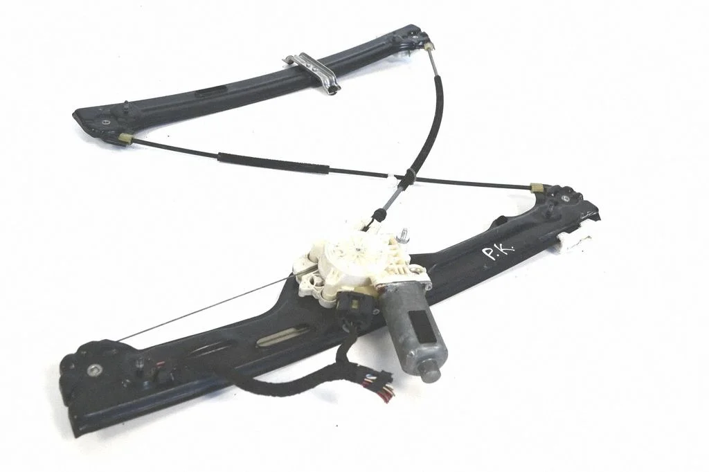 Podnośnik szyby przedniej bez silniczka – BMW X5 E70 (2006-2013)