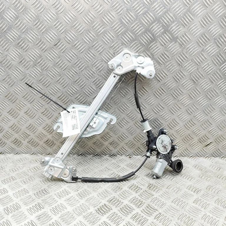 Front door window regulator with motor N24358590B