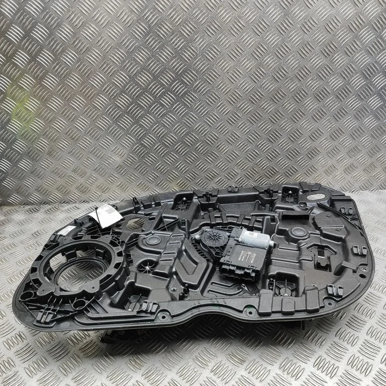 Front door window regulator with motor 31674756