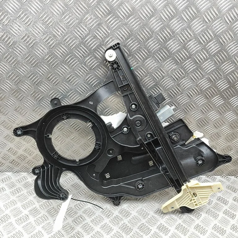 Priekšējā el. loga pacēlāja mehānisma komplekts 9829505680