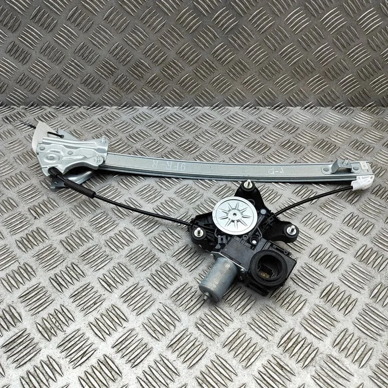 Front door window regulator with motor 8571048160