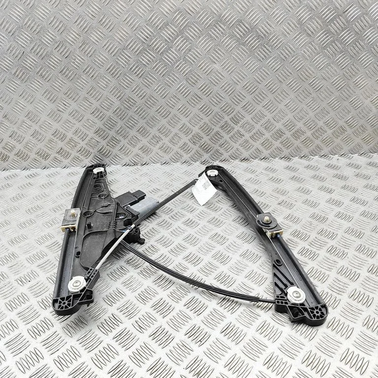 Priekšējā el. loga pacēlāja mehānisma komplekts 9830655780
