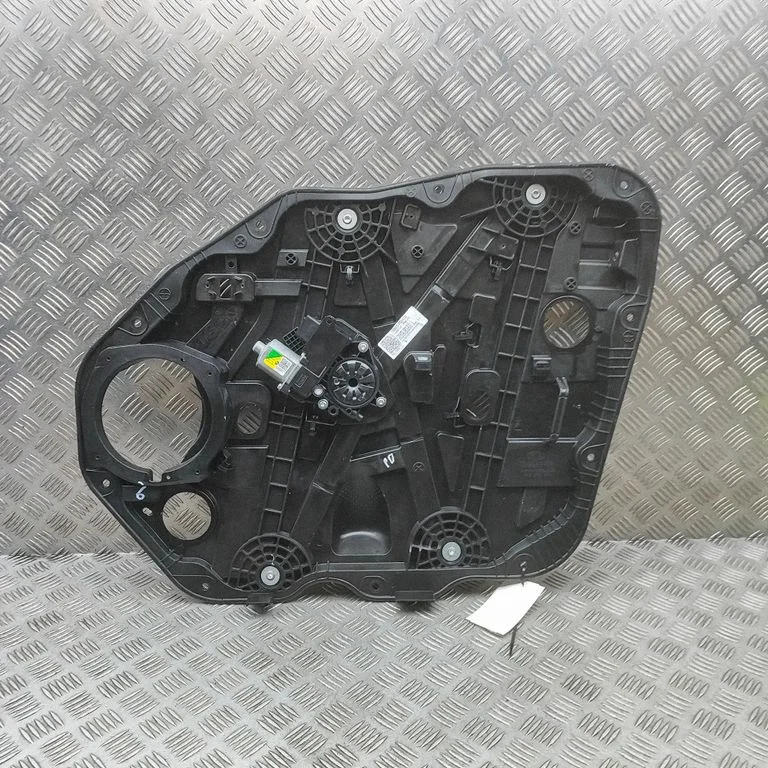 Front door window regulator with motor 81320P2030