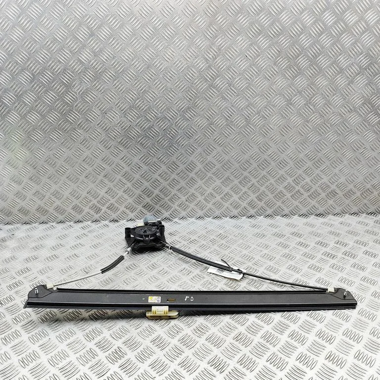 Priekšējā el. loga pacēlāja mehānisma komplekts 7C0837462A
