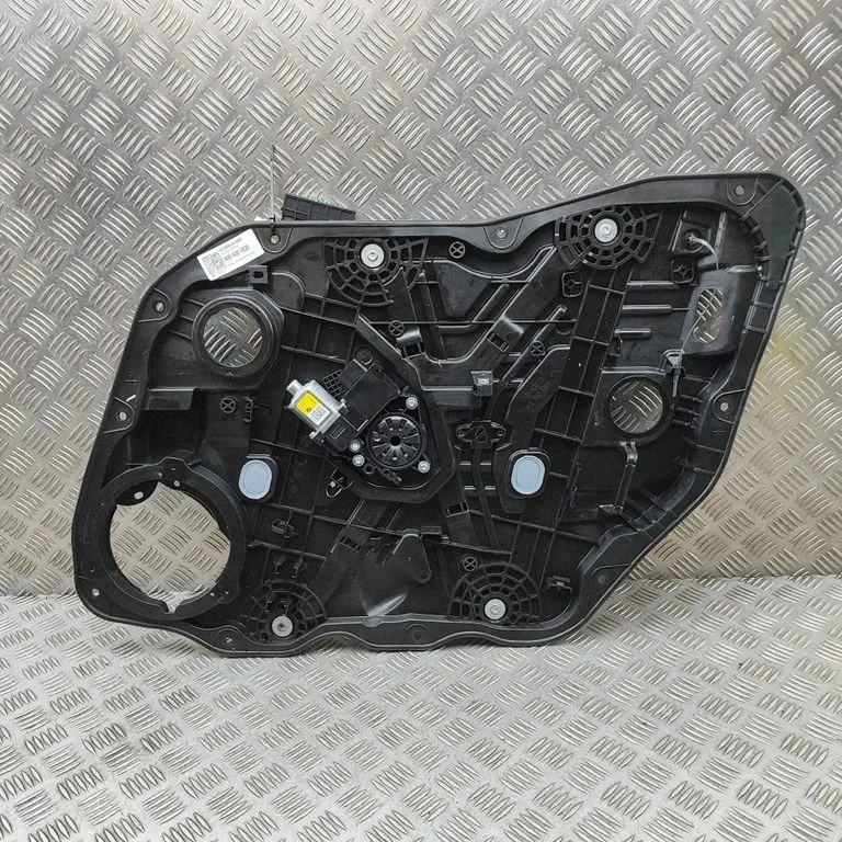 Front door window regulator with motor 82460AT100
