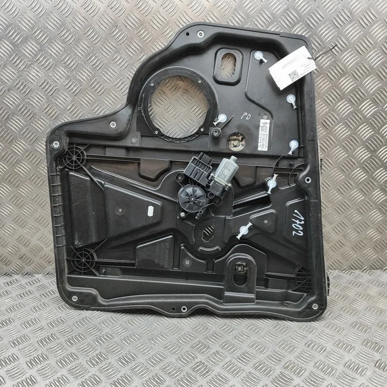 Priekšējā el. loga pacēlāja mehānisma komplekts 7L1837730H