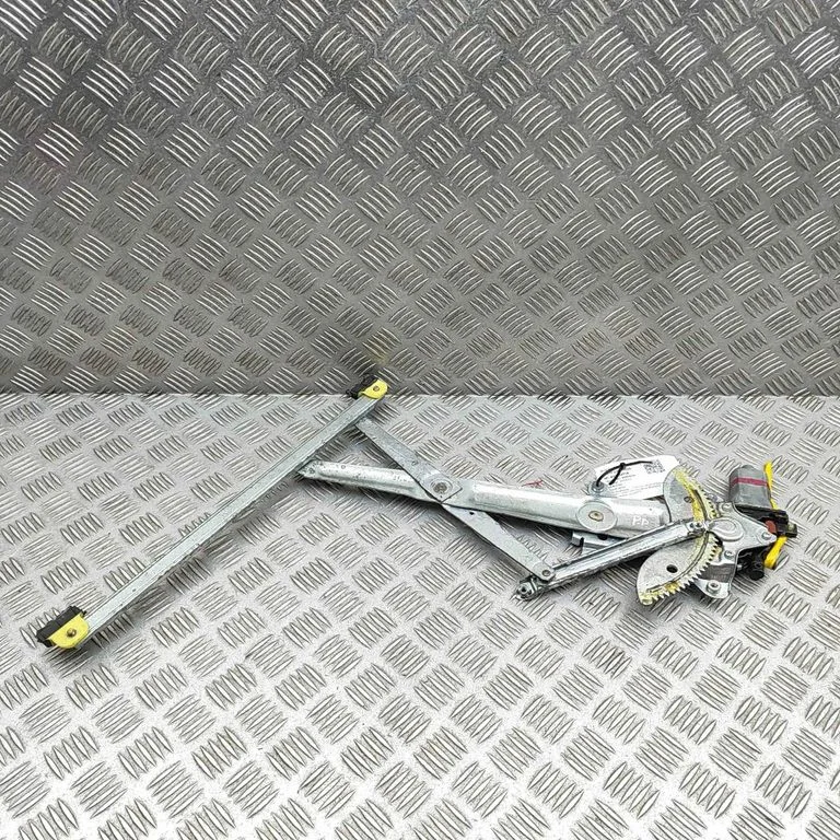Priekšējā el. loga pacēlāja mehānisma komplekts 0621008831