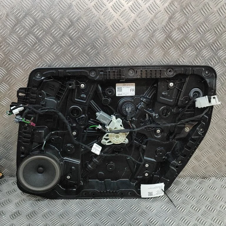 Priekšējā el. loga pacēlāja mehānisma komplekts A0009065706