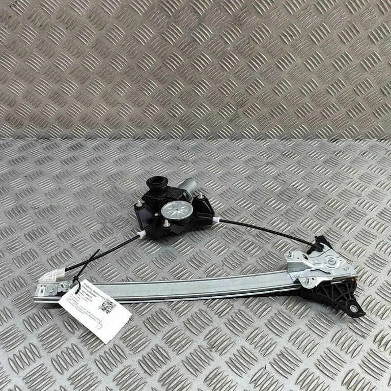 Priekšējā el. loga pacēlāja mehānisma komplekts 0620206771