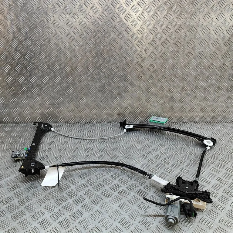 Front door window regulator with motor A1727200246