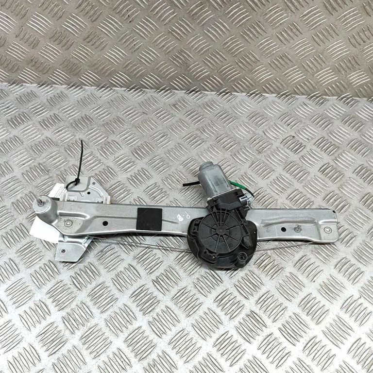 Priekšējā el. loga pacēlāja mehānisma komplekts 403195A