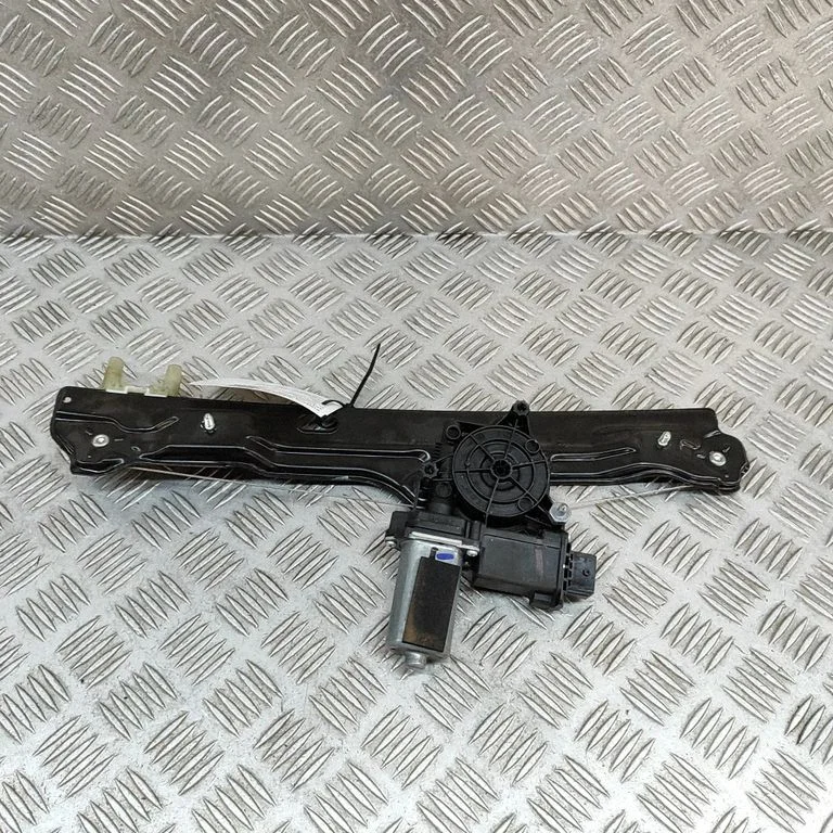 Priekšējā el. loga pacēlāja mehānisma komplekts 1JP0023128
