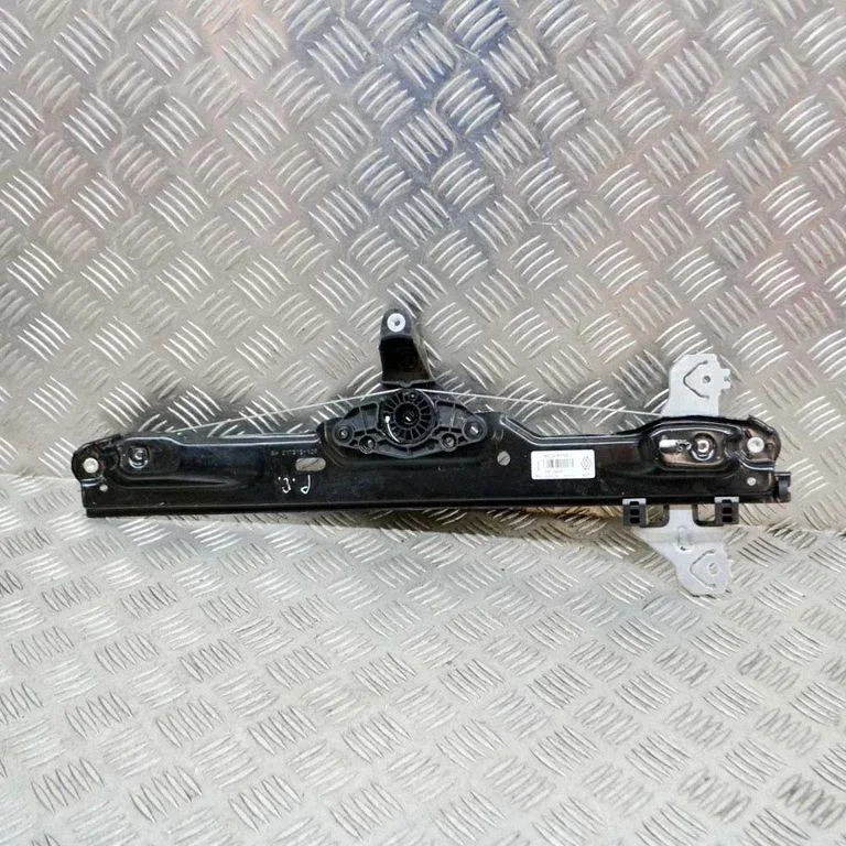 Priekšējā el. loga pacēlāja mehānisma komplekts 807208178R