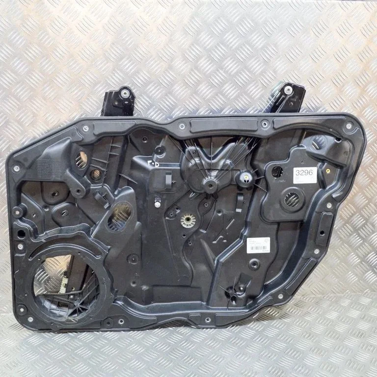 Front door window regulator with motor – Volkswagen Touareg II (2010-2018)