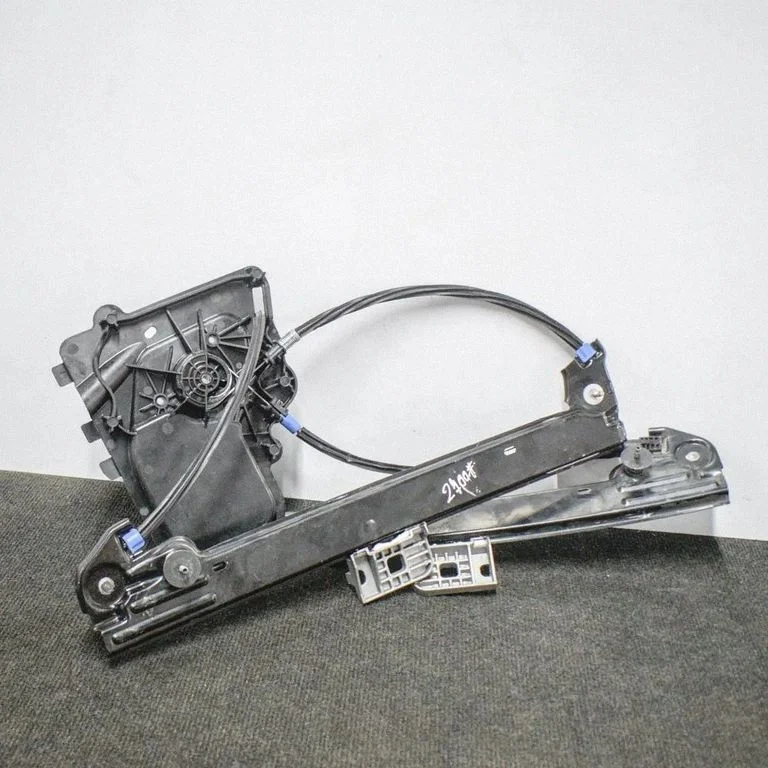 Front door window regulator with motor 109662100H