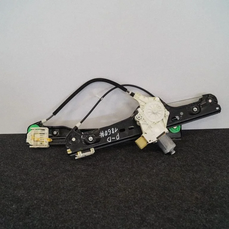 Priekšējā el. loga pacēlāja mehānisma komplekts 70602666927028