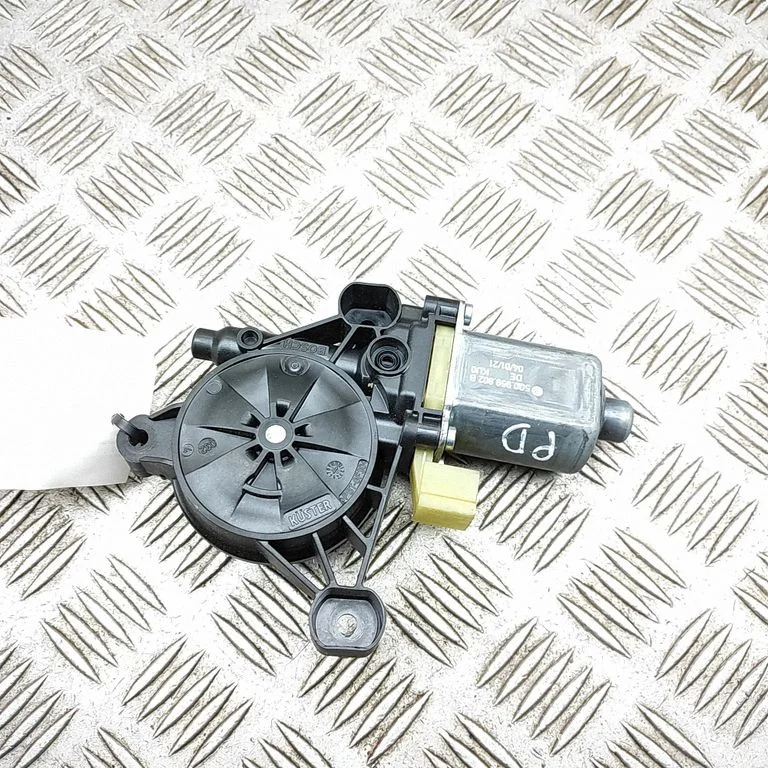 Front door window regulator motor 0130822716