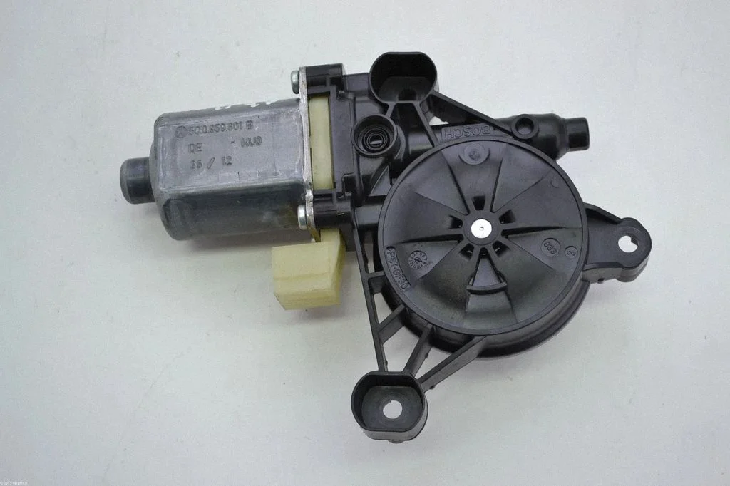 Front door window regulator motor – Audi A3 S3 8P (2003-2012)