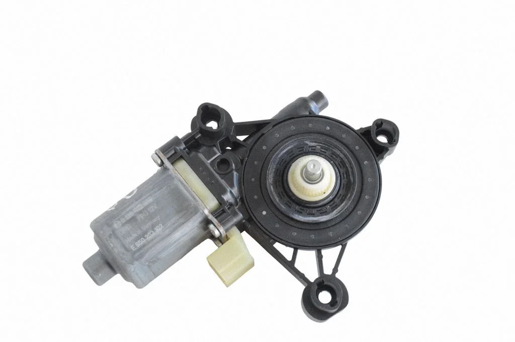 Front door window regulator motor – Volkswagen e-Golf (2014-)