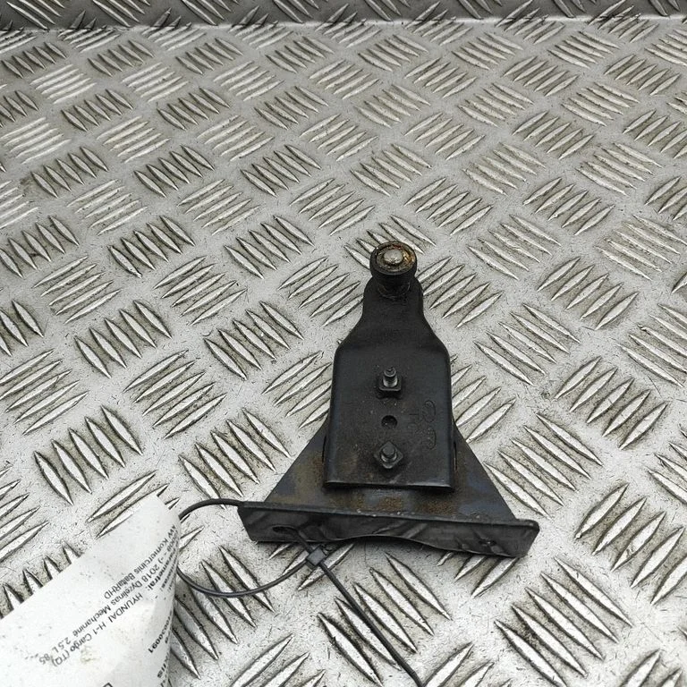 Augšējā rullīša vadotne/ augšējā eņģe 839804H000