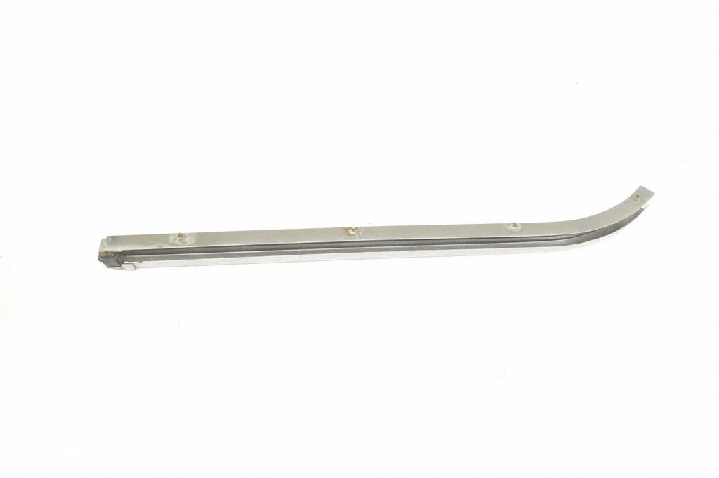 Augšējā rullīša vadotne/ augšējā eņģe 905ABG23301014