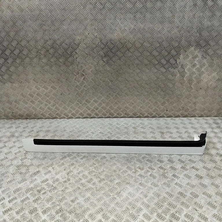 Sliding door upper roller guide/hinge JK21V25005AH