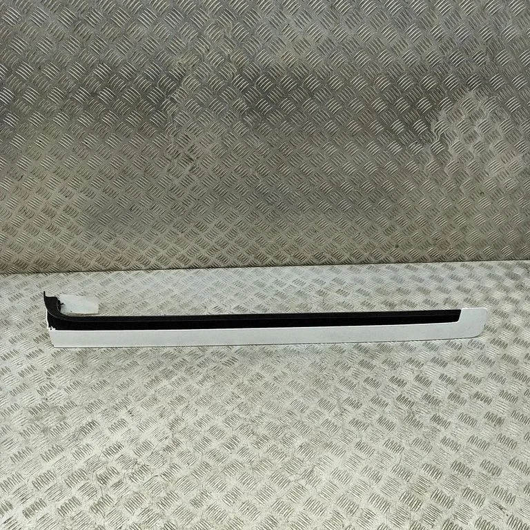 Sliding door upper roller guide/hinge JK21V25004AH