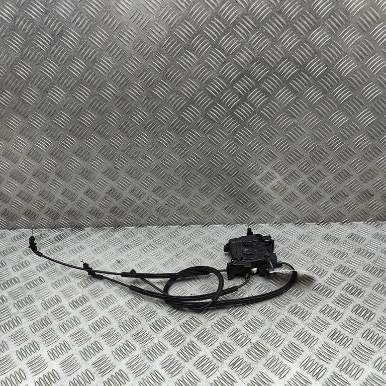Sliding door lock 7T0843653D
