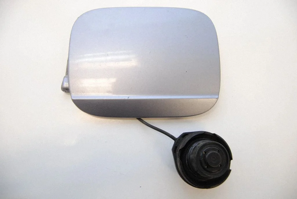 Klapka wlewu paliwa – Audi A4 S4 B7 8E 8H (2005-2008)
