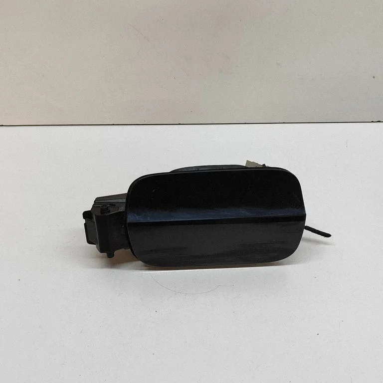 Degvielas tvertnes vāciņš 8W6809906