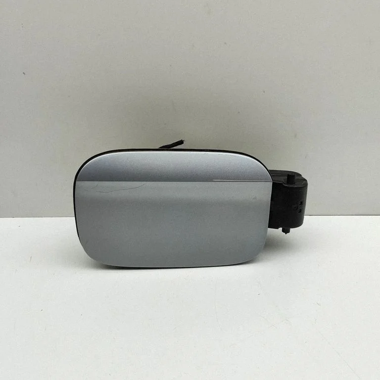 Degvielas tvertnes vāciņš 8V4862159B