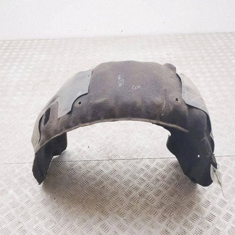 Rear arch fender liner splash guards A1726900430