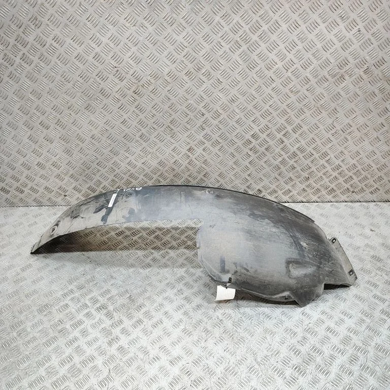 Tagumine poritiivakate 992810973B