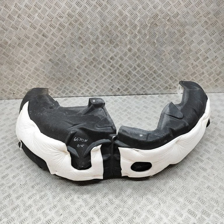 Tagumine poritiivakate 176930900B