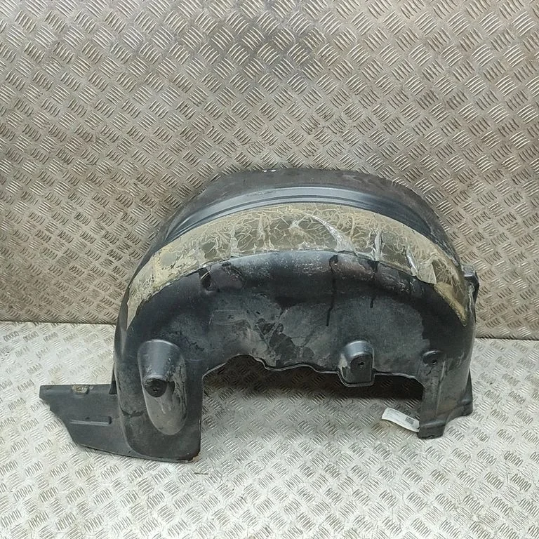 Rear arch fender liner splash guards A1668847422