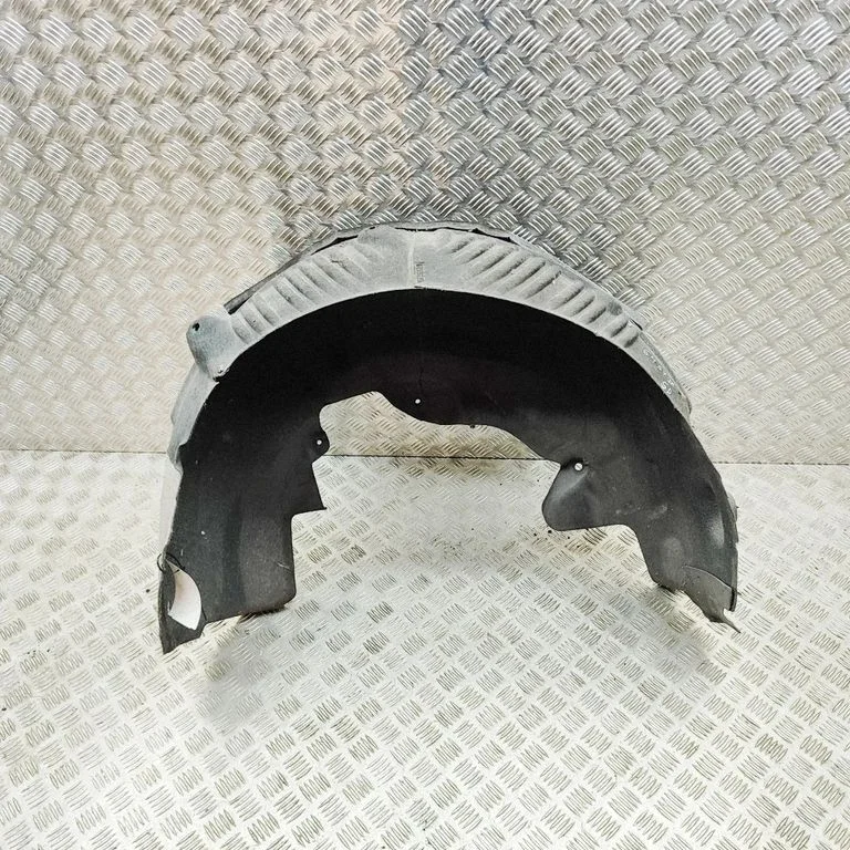 Rear arch fender liner splash guards A2136909204