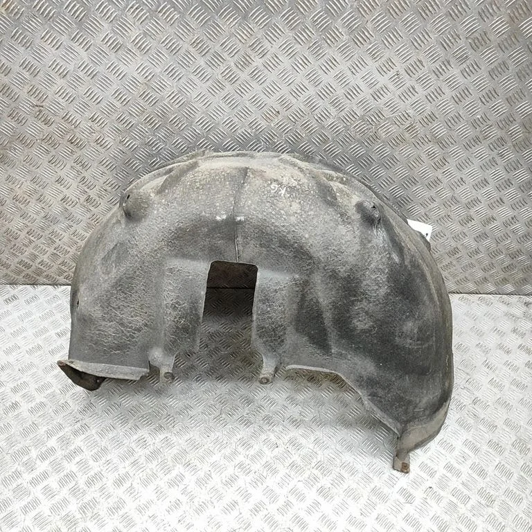 Rear arch fender liner splash guards 95B810971E