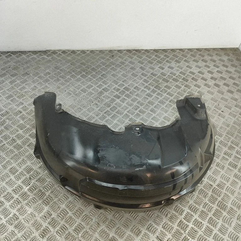 Rear arch fender liner splash guards 59122CC010
