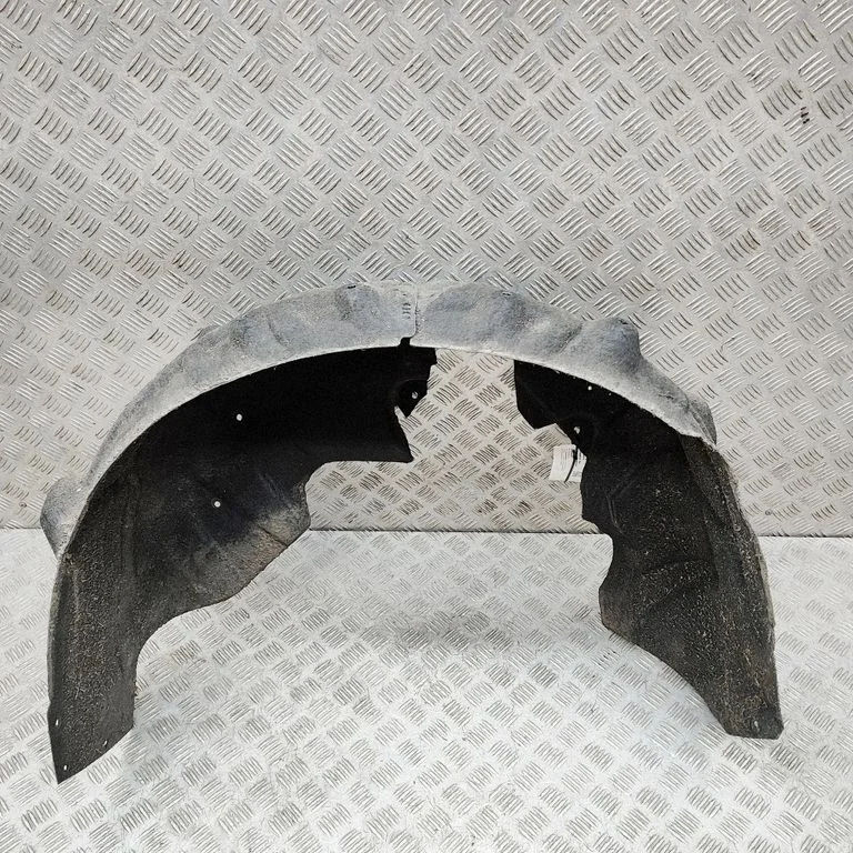 Rear arch fender liner splash guards 32352544